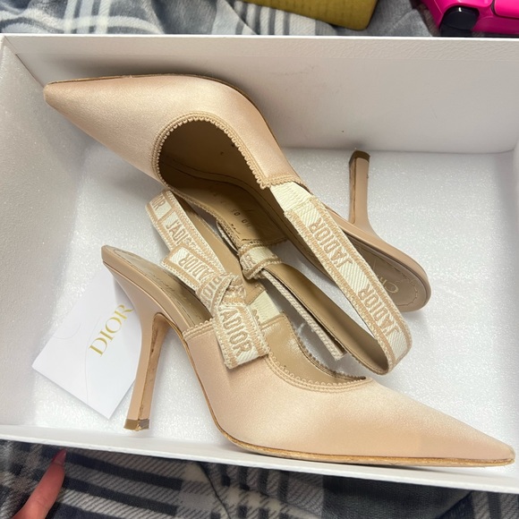 COPY - COPY - Christian Dior nude slingback heels - Picture 1 of 7